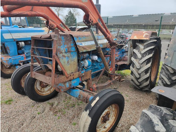 Tracteur agricole FORD