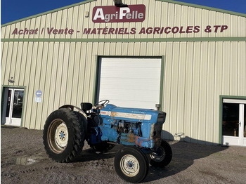 Tracteur agricole FORD