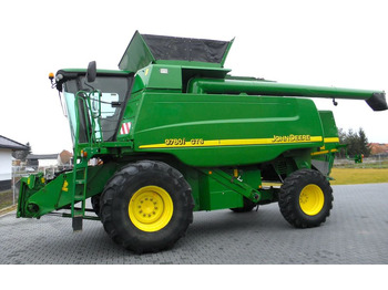 Moissonneuse-batteuse JOHN DEERE 2000 Series