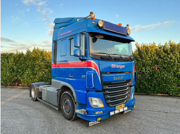 Tracteur routier DAF XF 460