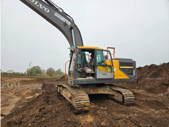 Pelle sur chenille VOLVO EC250ENL