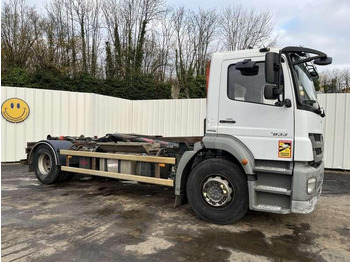 Camion ampliroll MERCEDES-BENZ Axor 1833