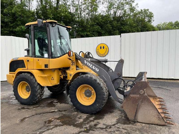 Chargeuse sur pneus VOLVO L30G