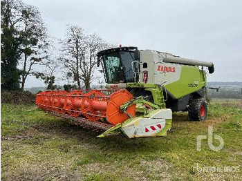 Moissonneuse-batteuse CLAAS Lexion 750