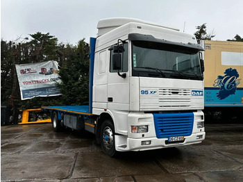 Camion plateau DAF 95 380