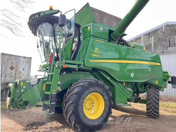 Moissonneuse-batteuse JOHN DEERE T560