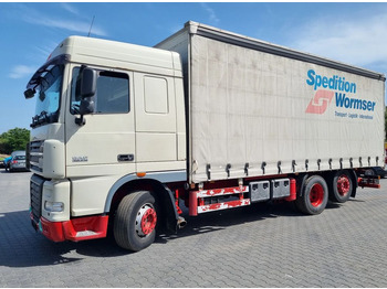 Camion à rideaux coulissants DAF XF