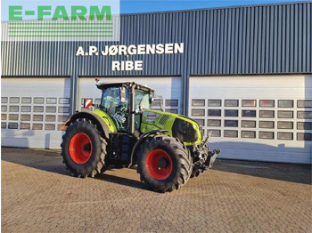 Tracteur agricole CLAAS Axion 830