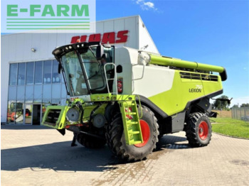 Moissonneuse-batteuse CLAAS Lexion 750