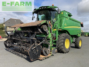 Moissonneuse-batteuse JOHN DEERE T660