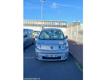 Voiture RENAULT