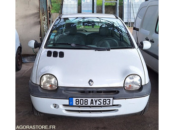 Voiture RENAULT