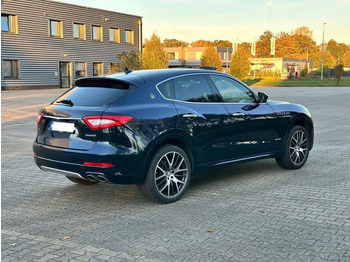 Voiture Maserati Levante Q4 GranLusso: photos 2