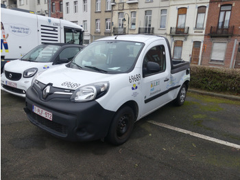 Voiture RENAULT