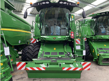 Moissonneuse-batteuse JOHN DEERE T550