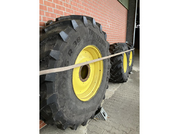 Trelleborg 600/70R28 & 650/85R38 - crédit-bail Trelleborg 600/70R28 & 650/85R38: photos 3