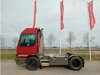 Tracteur portuaire TERBERG - YT220: photos 4