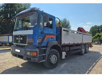 Camion plateau MAN 26.403