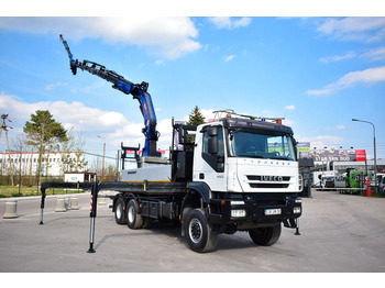 Camion grue IVECO Trakker