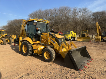 Tractopelle JCB 3CX