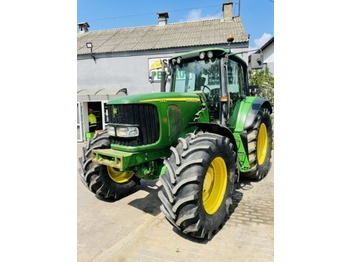 Tracteur agricole JOHN DEERE 6920