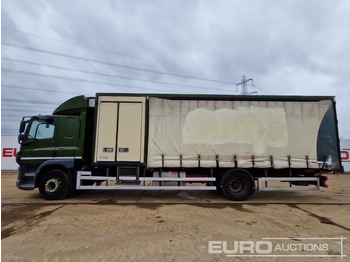 Camion à rideaux coulissants 2017 DAF CF320: photos 2