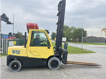 Chariot élévateur à gaz HYSTER