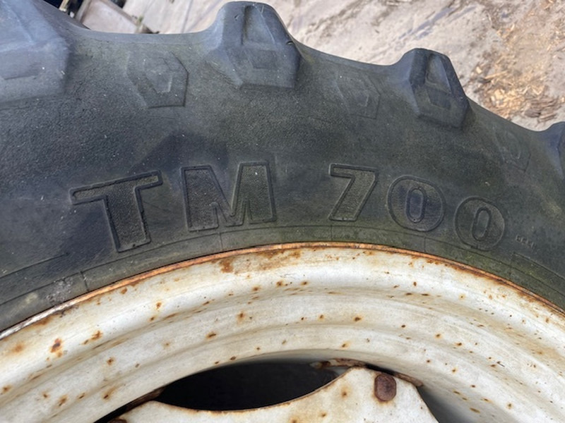 Pneu Pirelli 480\70 R38 TM 700: photos 8