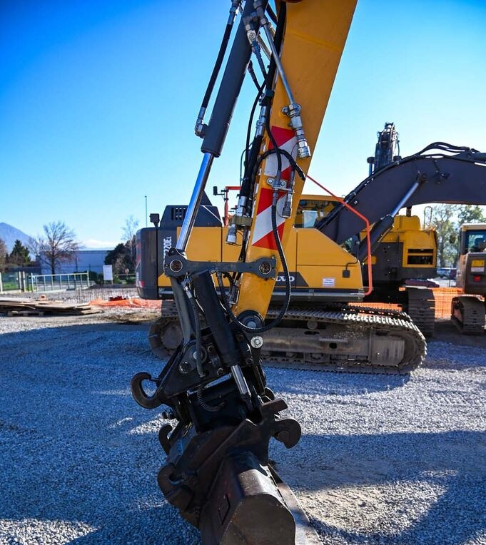 Pelle sur pneus Liebherr A910: photos 35