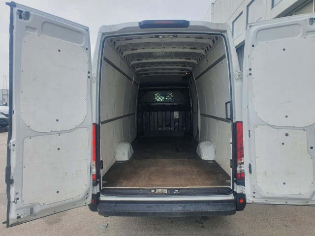 IVECO Daily 35S16V - crédit-bail IVECO Daily 35S16V: photos 6