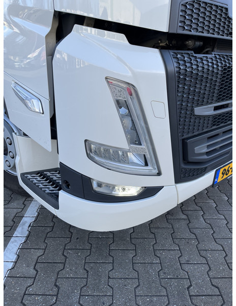 Volvo FM 380 Globetrotter / 273 dkm / New Smart Tacho 2 / APK TUV 02-26 - crédit-bail Volvo FM 380 Globetrotter / 273 dkm / New Smart Tacho 2 / APK TUV 02-26: photos 8