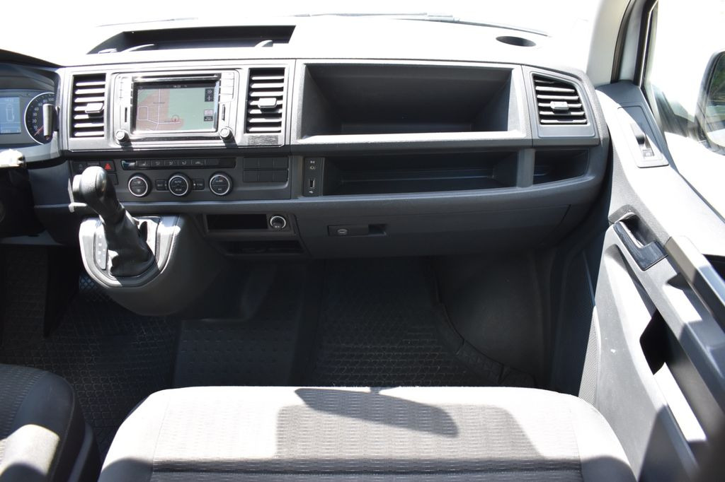 Fourgonnette Volkswagen T6 Caravelle Comfortline lang 9-Sitzer,Navi,E6: photos 22