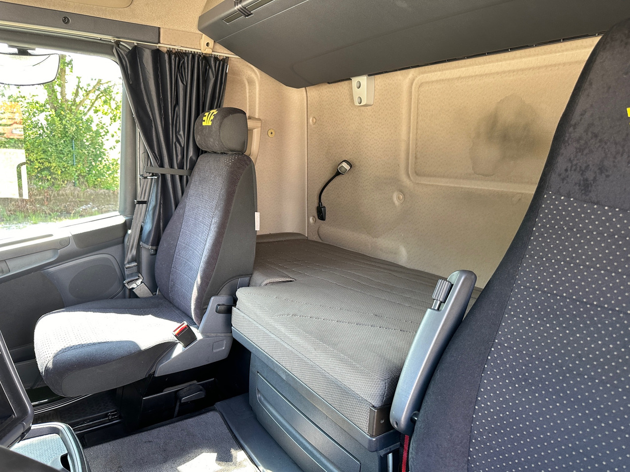 Camion à rideaux coulissants Scania R480 Pritsche+Plane mit Anhänger Honold: photos 13