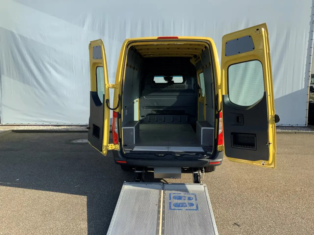 Fourgon utilitaire Mercedes-Benz Sprinter 314 2.2 CDI L2H2 & Laadklep& Afstandbediening Airc: photos 14