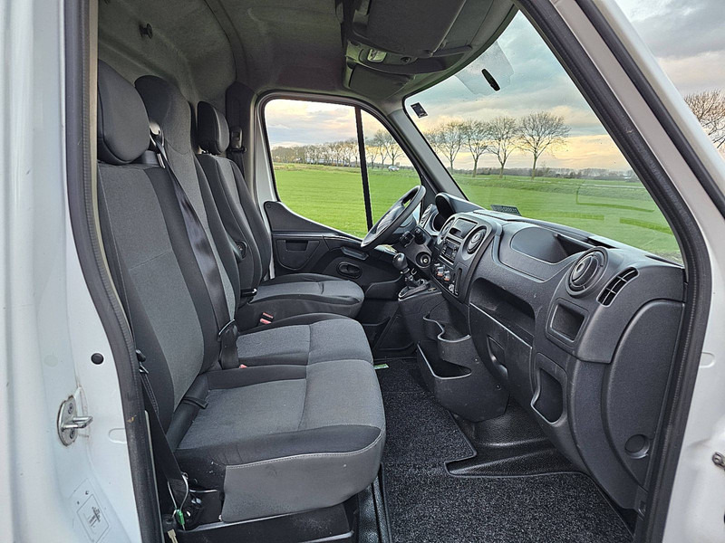 Fourgon utilitaire Renault Master 2.3 DCI 170 L2H2: photos 6