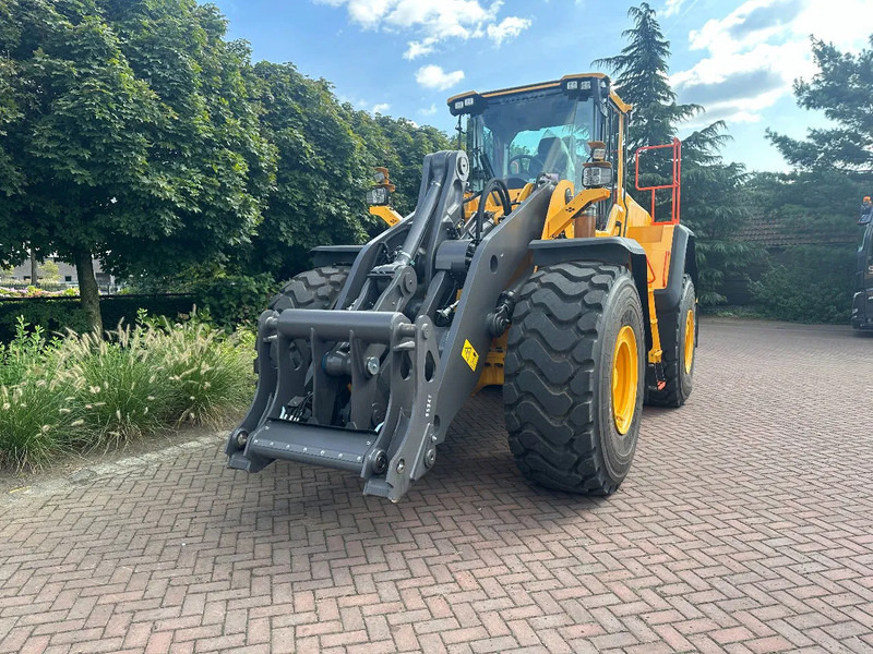 Chargeuse sur pneus neuf Volvo L180 H UNUSED: photos 7