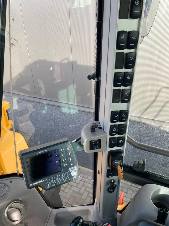 Chargeuse sur pneus Volvo L 260 H (CDC + BSS): photos 15