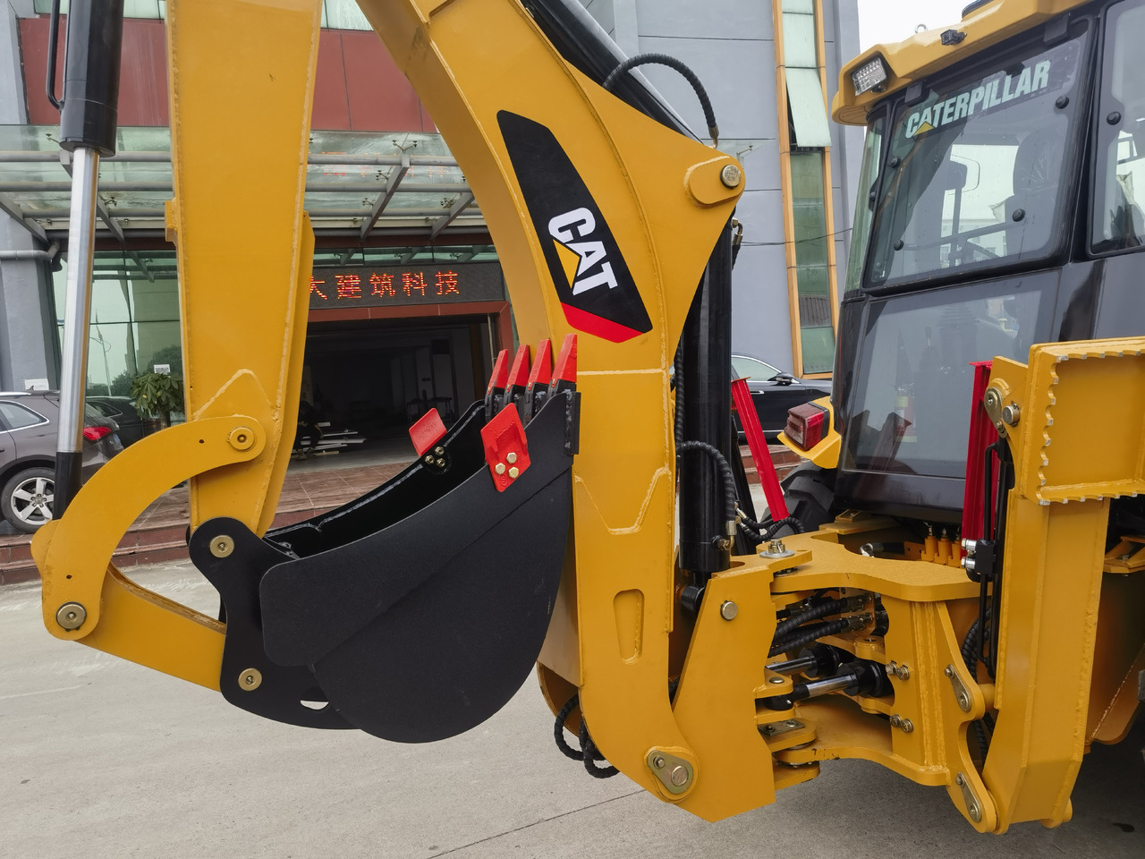 Tractopelle Cat 420F backhoe loader: photos 6