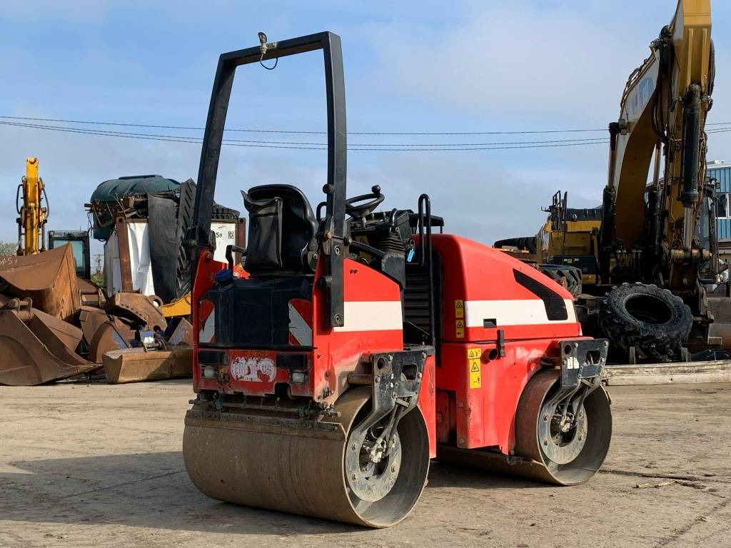 Rouleau compresseur JCB VMT 260: photos 7