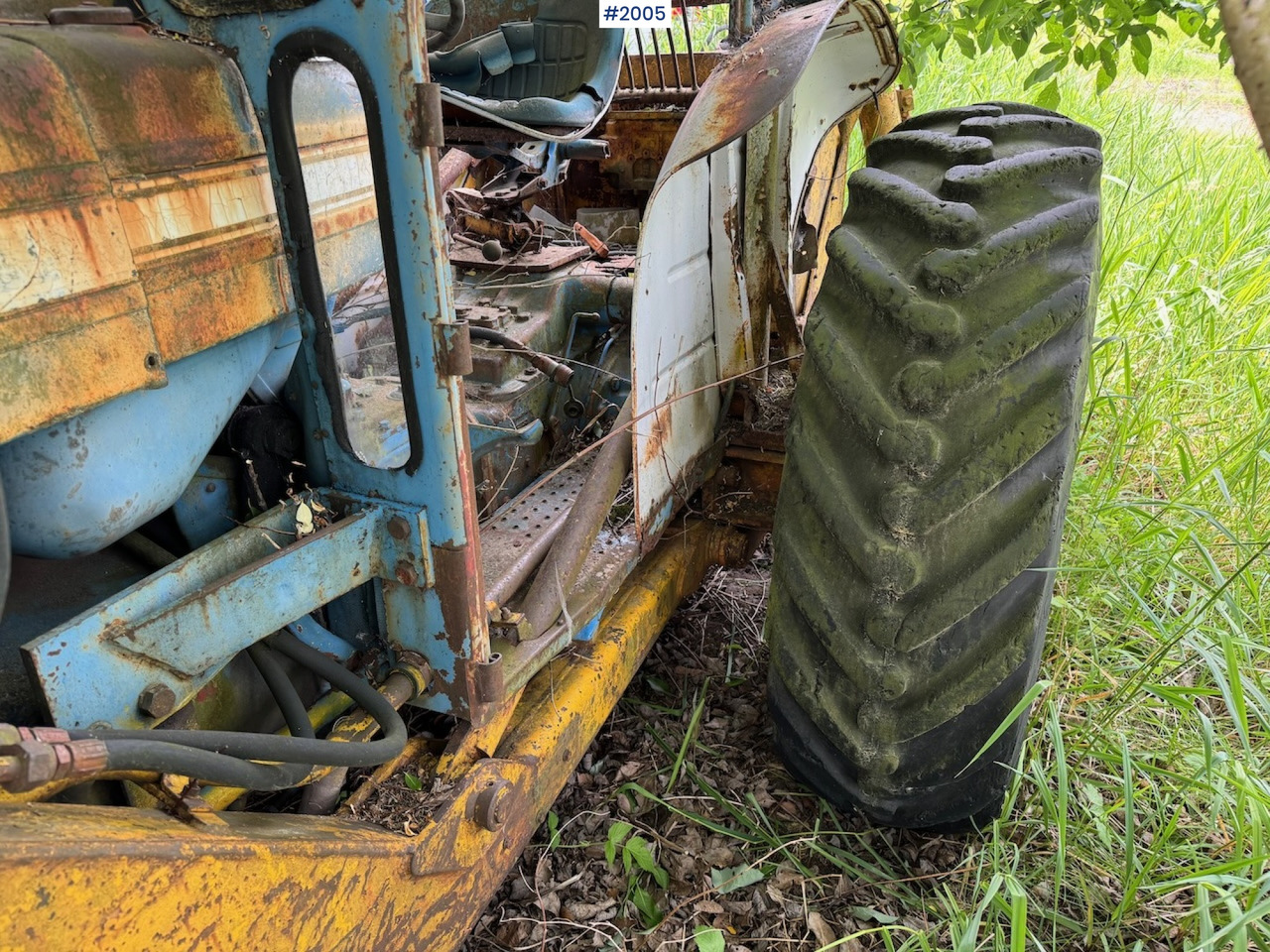 Tracteur agricole 1977 Ford 5000 w/Hymas 4 digger: photos 18