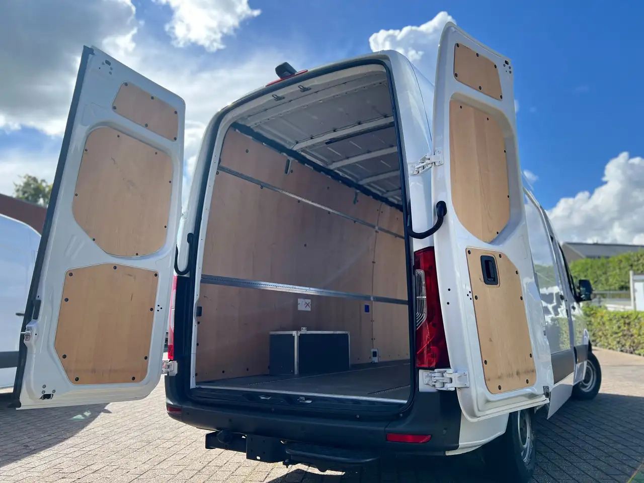 Mercedes-Benz Sprinter 317 L3H2 (39.750ex) 3.5T SLEEP|CARPLAY|CAMERA|PTS - crédit-bail Mercedes-Benz Sprinter 317 L3H2 (39.750ex) 3.5T SLEEP|CARPLAY|CAMERA|PTS: photos 6