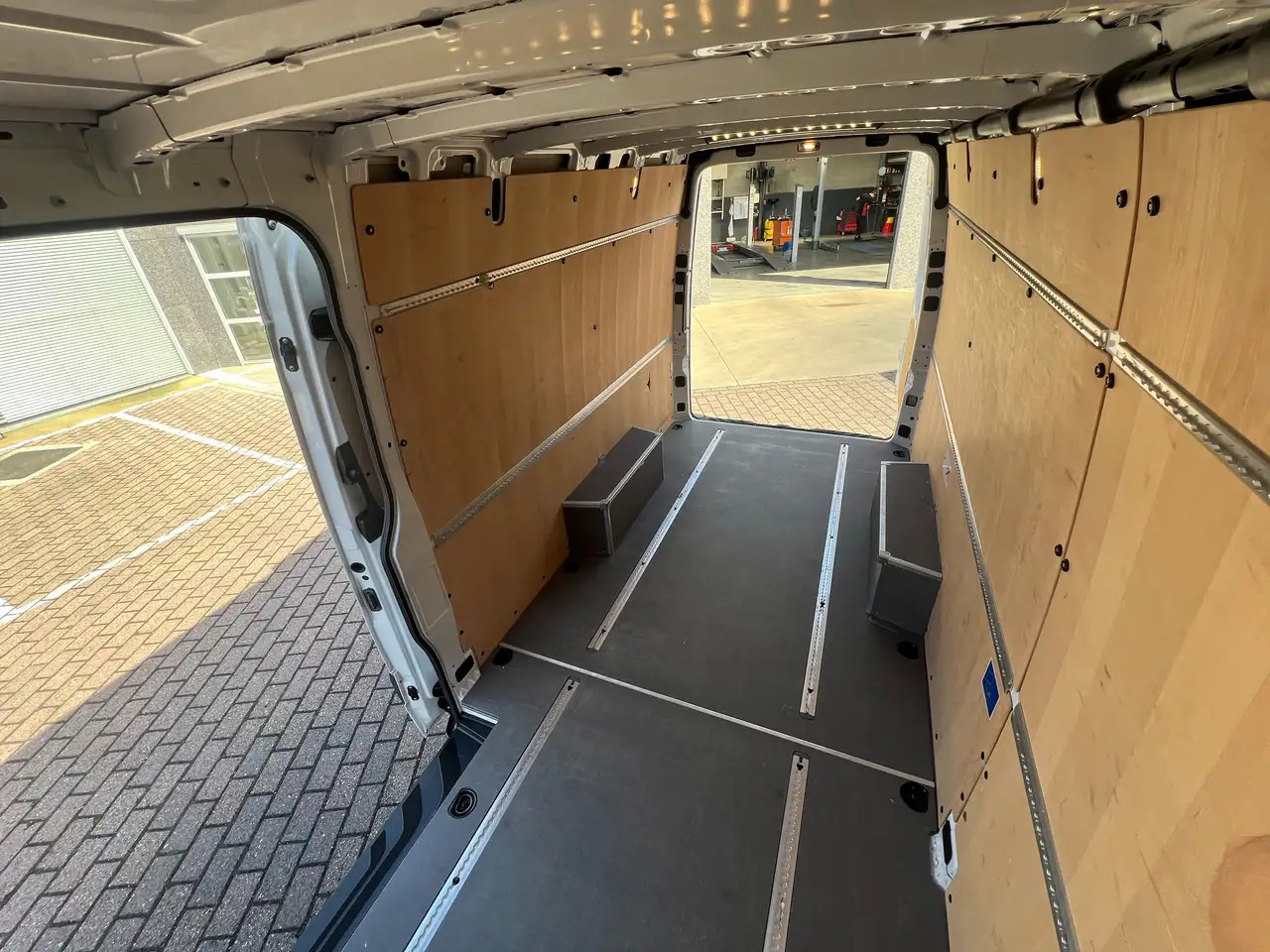 Mercedes-Benz Sprinter 317 L3H2 (39.750ex) 3.5T SLEEP|CARPLAY|CAMERA|PTS - crédit-bail Mercedes-Benz Sprinter 317 L3H2 (39.750ex) 3.5T SLEEP|CARPLAY|CAMERA|PTS: photos 9