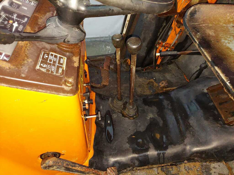 Tracteur agricole Fiat 780: photos 13