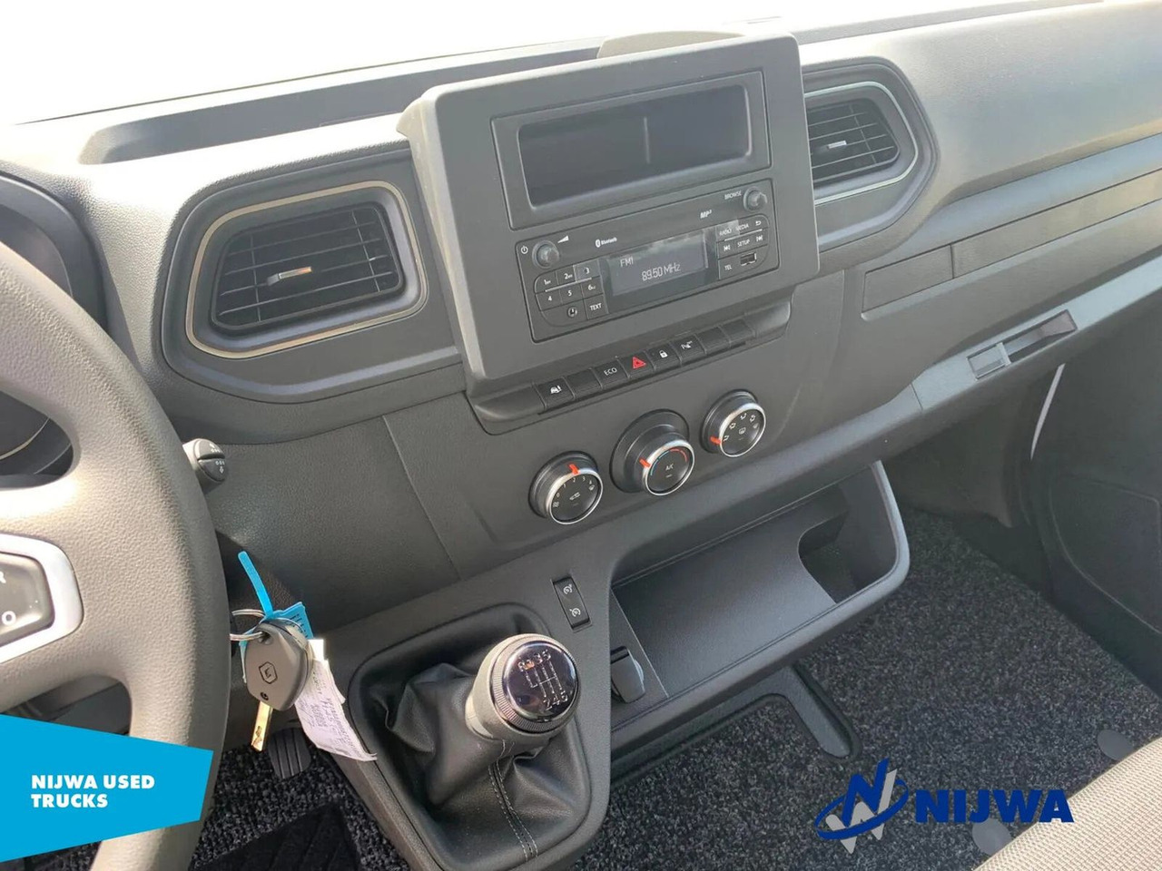 Fourgon utilitaire neuf Renault Master 135 L2H2 Airco + Cruise control Kasten: photos 10