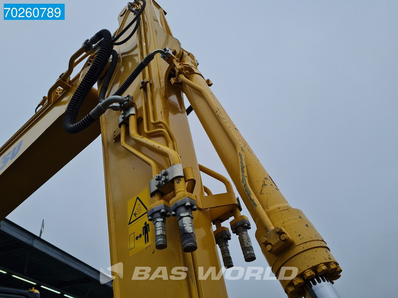 Pelle sur pneus Komatsu PW148 -11: photos 18