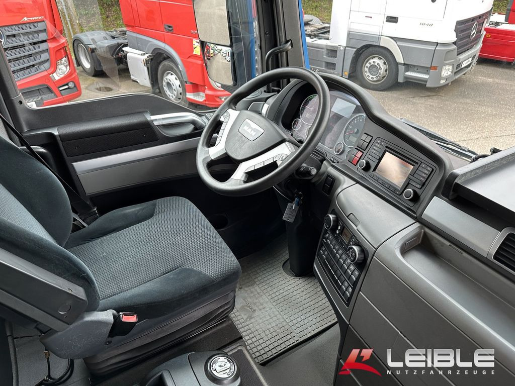 Camion à rideaux coulissants MAN TGX 26.440 6x2-2LL Festaufbau / Motor überholt!: photos 12