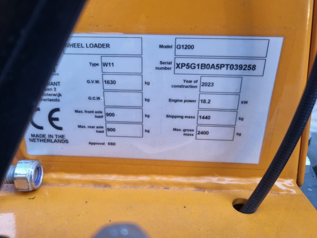 Valet de ferme neuf GIANT G1200 miniloader: photos 12