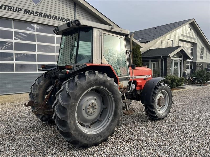 Tracteur agricole Massey Ferguson 3080 6cyl traktor med 4wd til små penge.: photos 13