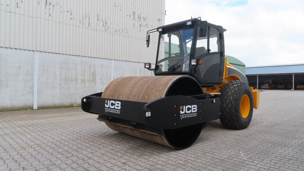 Compacteur à pieds de mouton/ Monocylindre JCB VM200D: photos 6