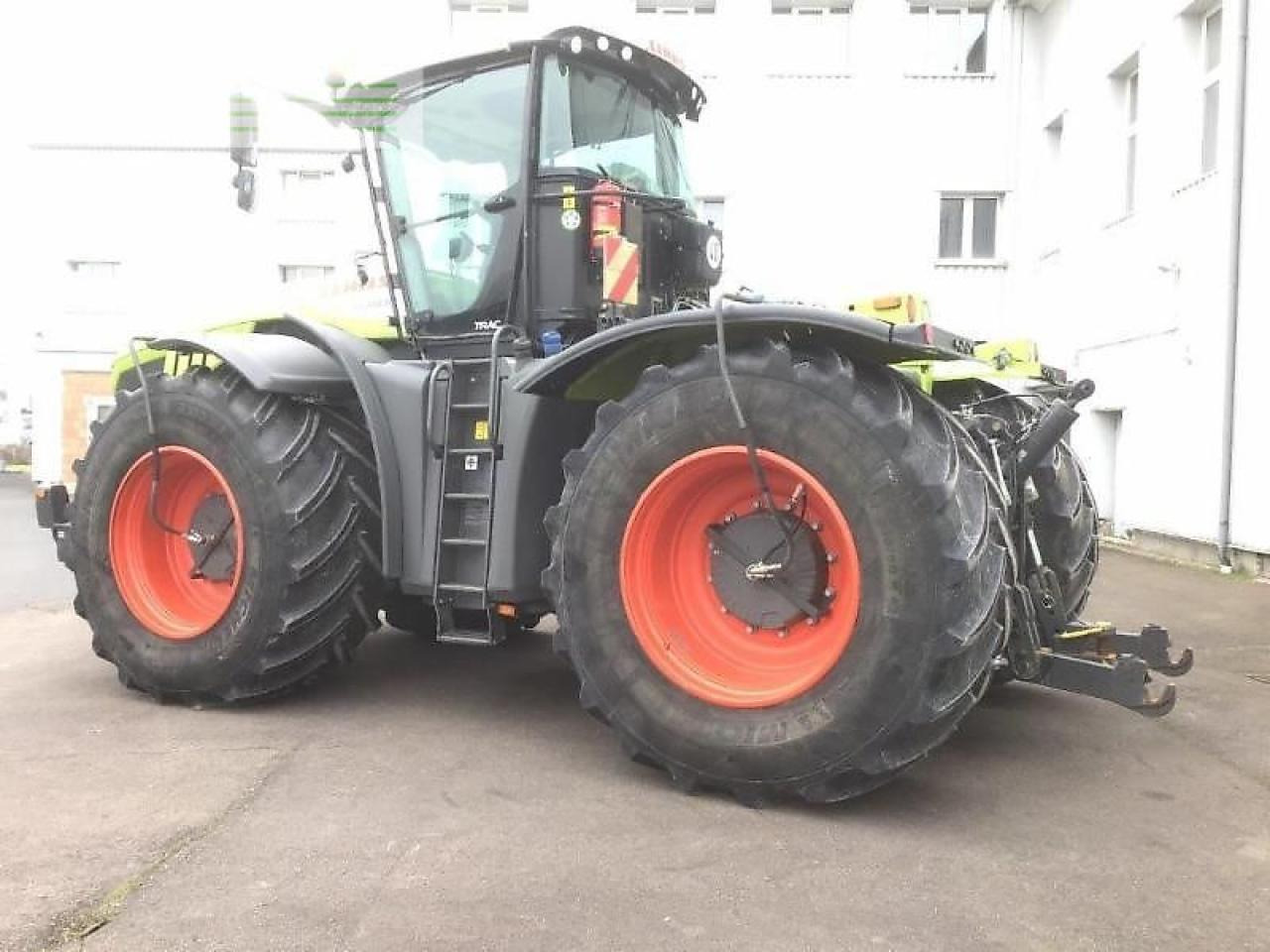 Tracteur agricole CLAAS xerion 5000 trac TRAC: photos 6